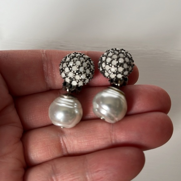 Don Caster Vintage Earrings Faux Pearl Dangle Silver Tone Clip Earrings - Picture 5 of 8